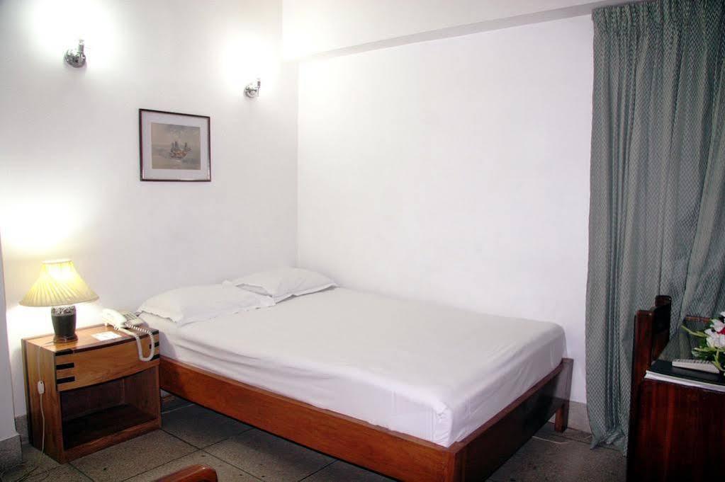 White House Hotel - City Center Dhaka Zewnętrze zdjęcie