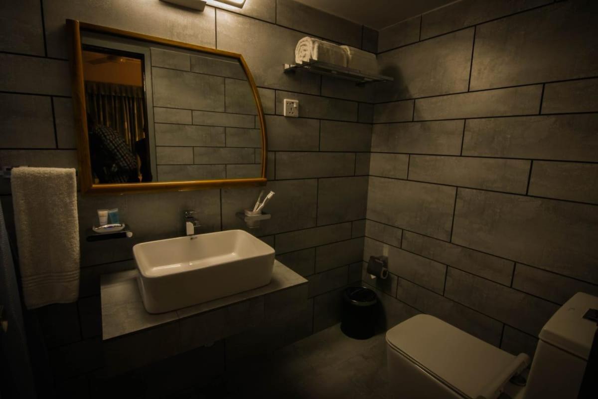 White House Hotel - City Center Dhaka Zewnętrze zdjęcie