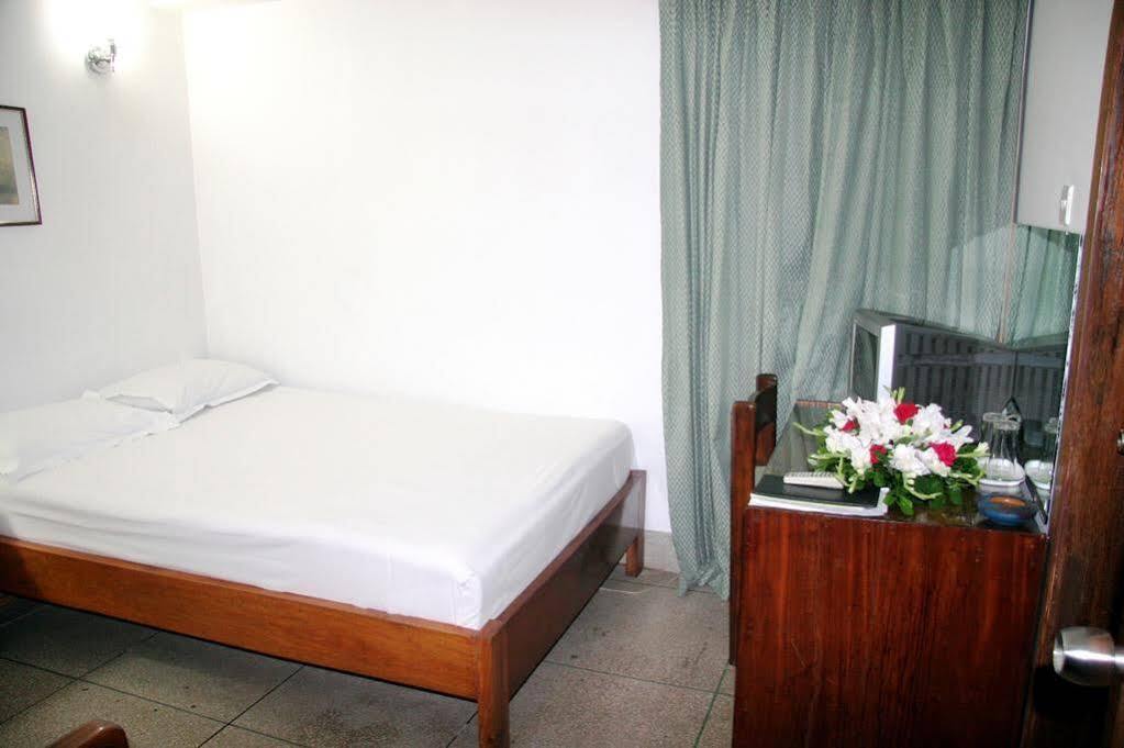 White House Hotel - City Center Dhaka Zewnętrze zdjęcie